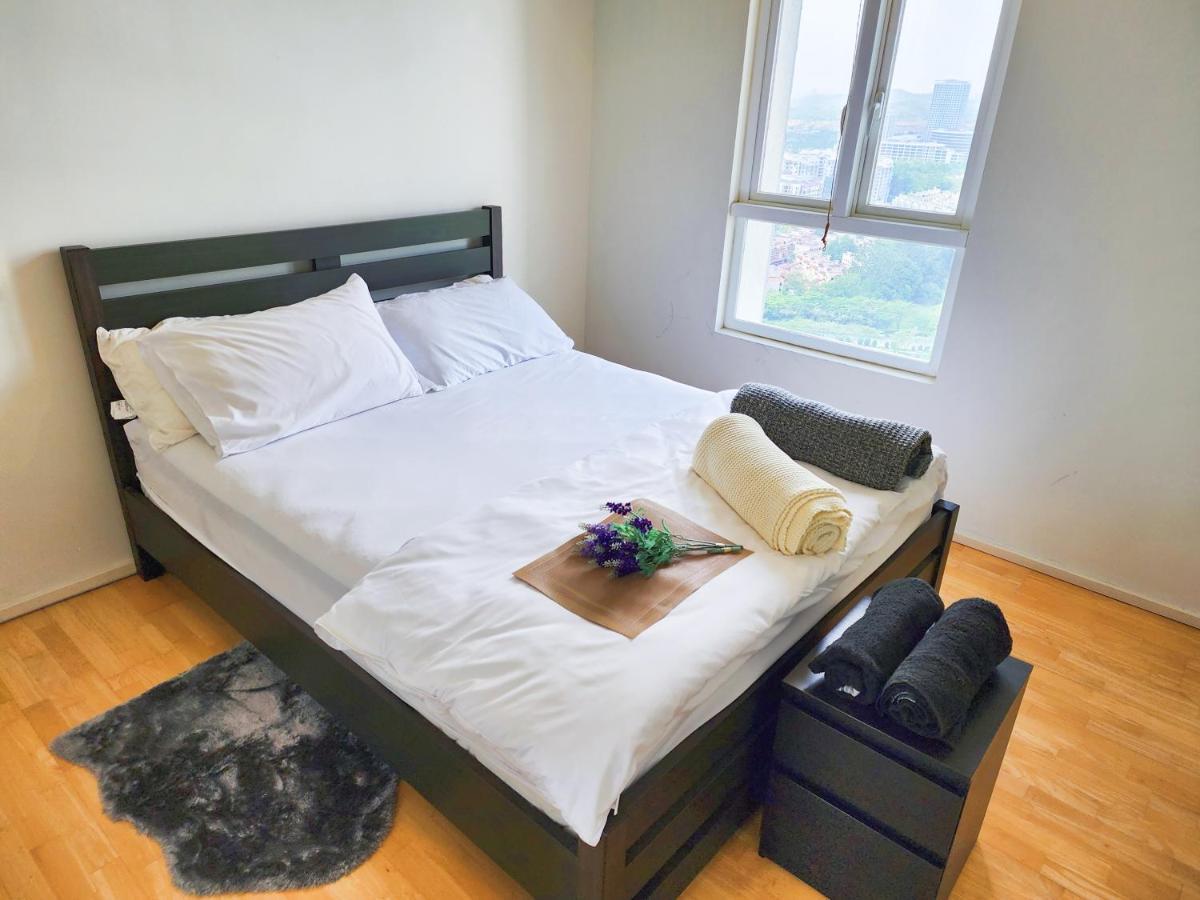 Cyberjaya & Verdi Nature 5 2 Pax Fully Air-con Apartment Putrajaya